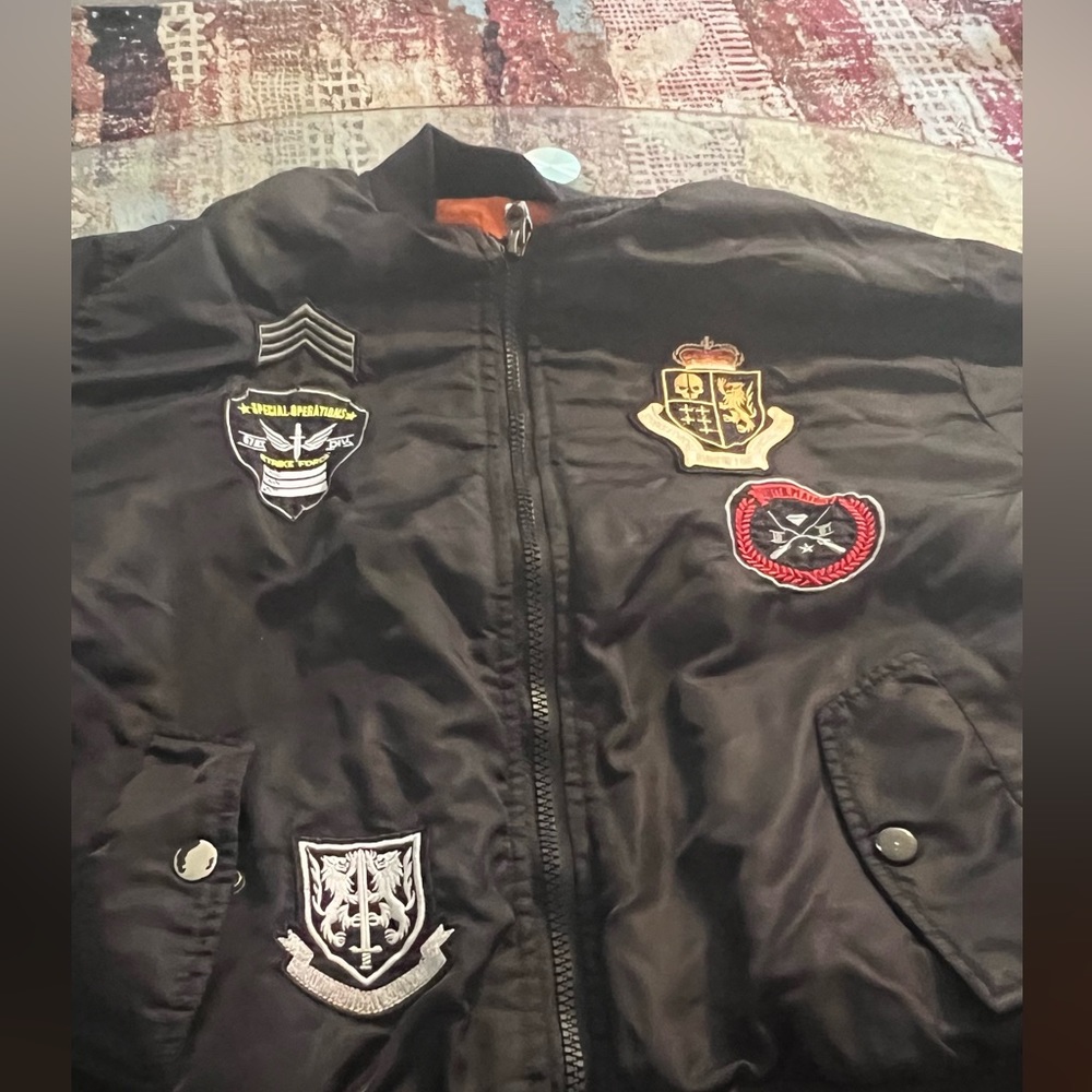Bomber jacket with patches!